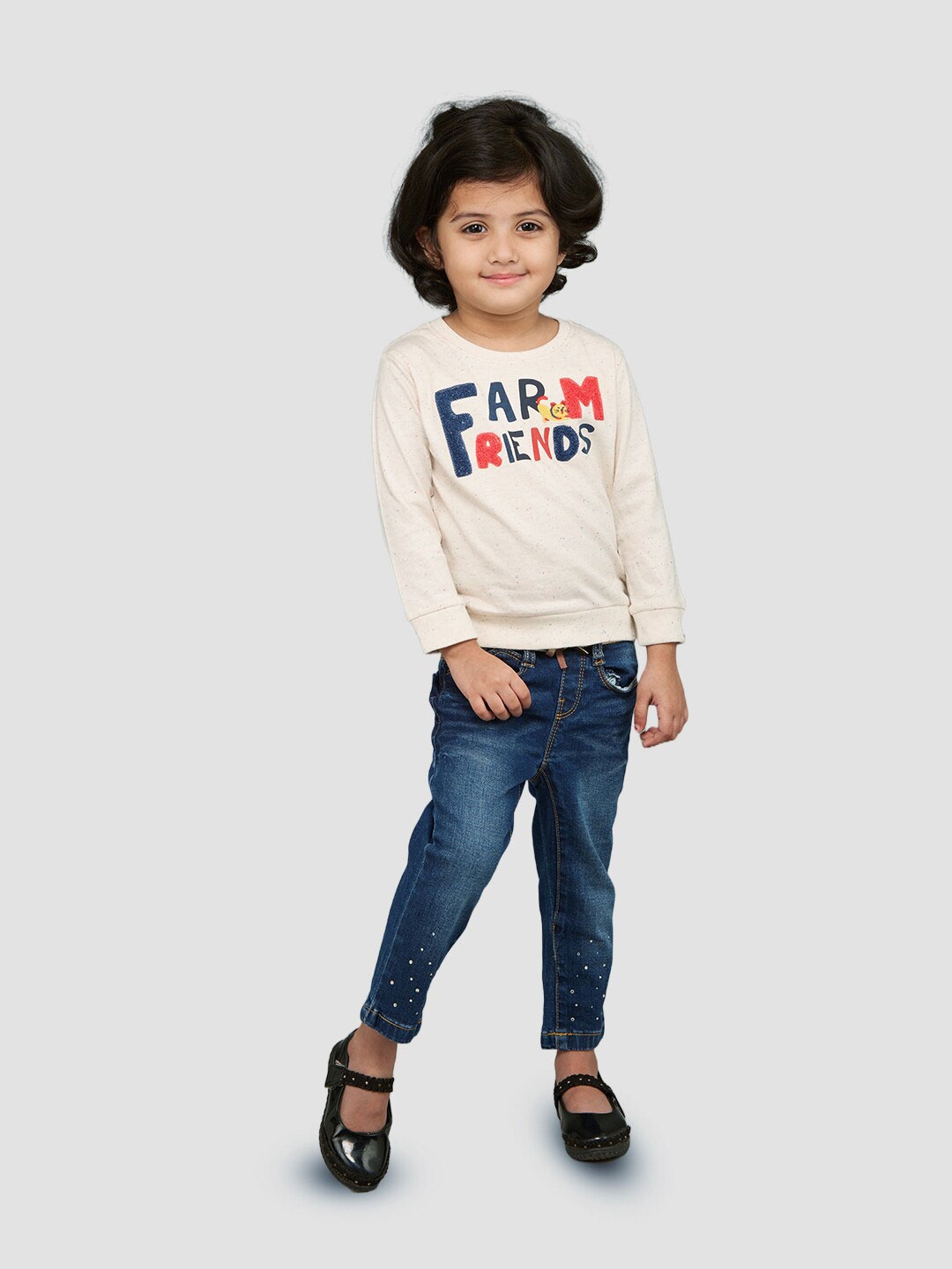 

Zalio Infant Girls Printed Pure Cotton T-shirt With Jeans, White