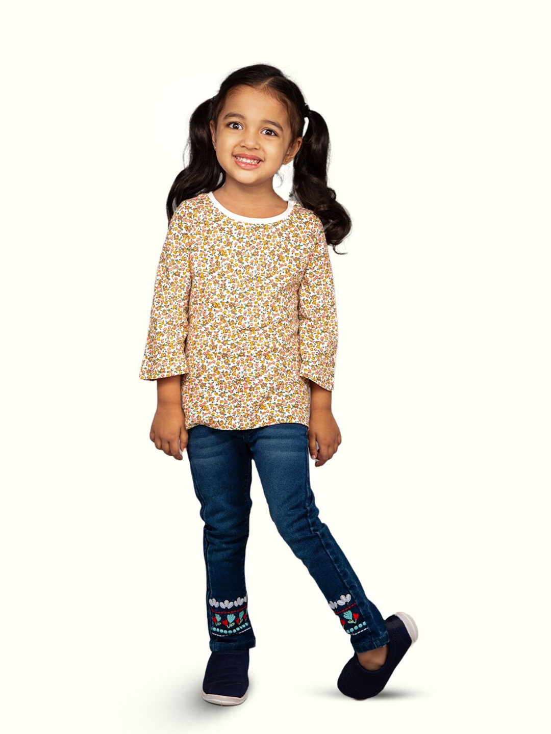 

Zalio Girls Floral Printed Pure Cotton Top With Jeans, Orange