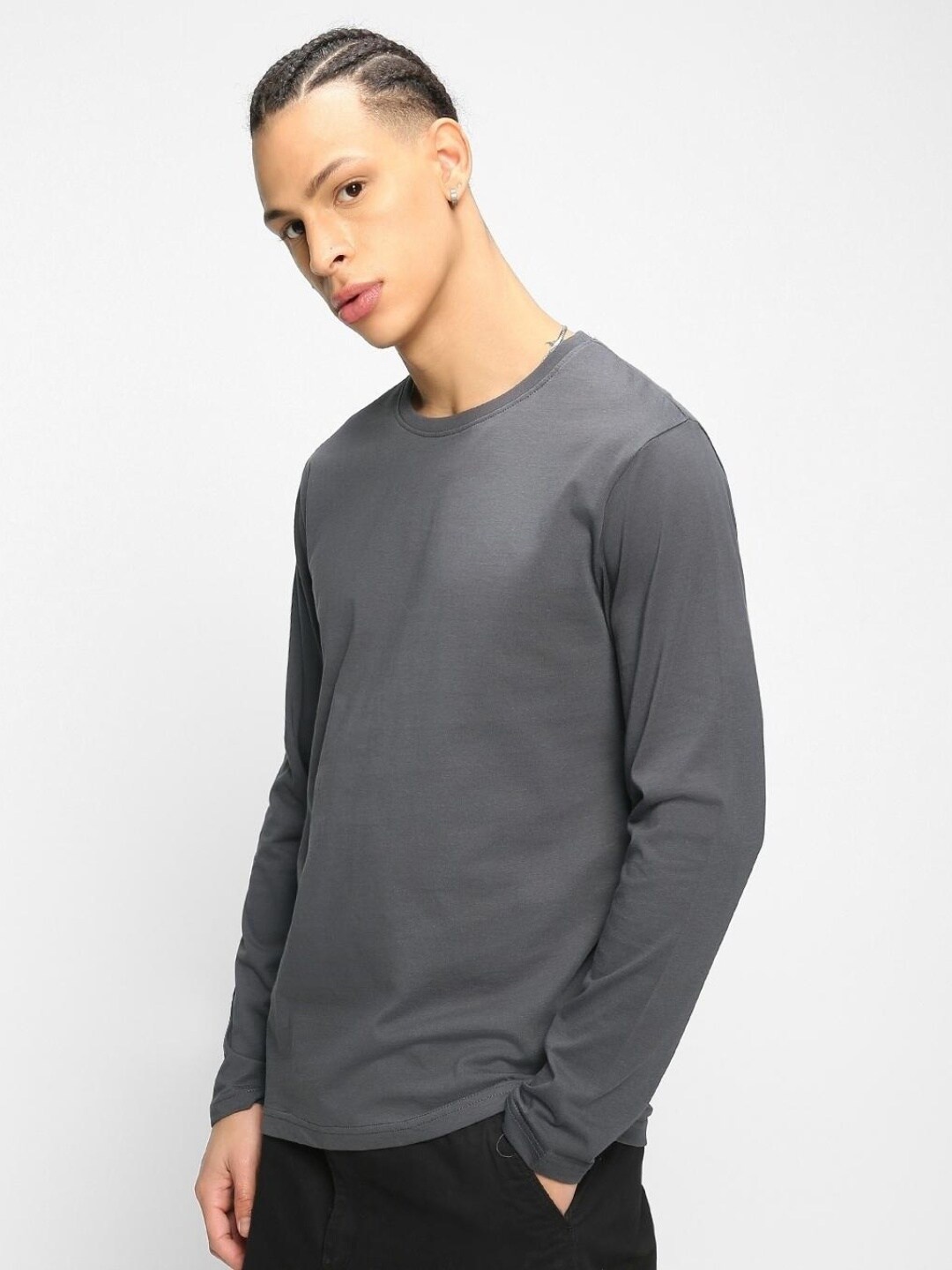 

Bewakoof Men Round Neck Cotton T-shirt, Charcoal