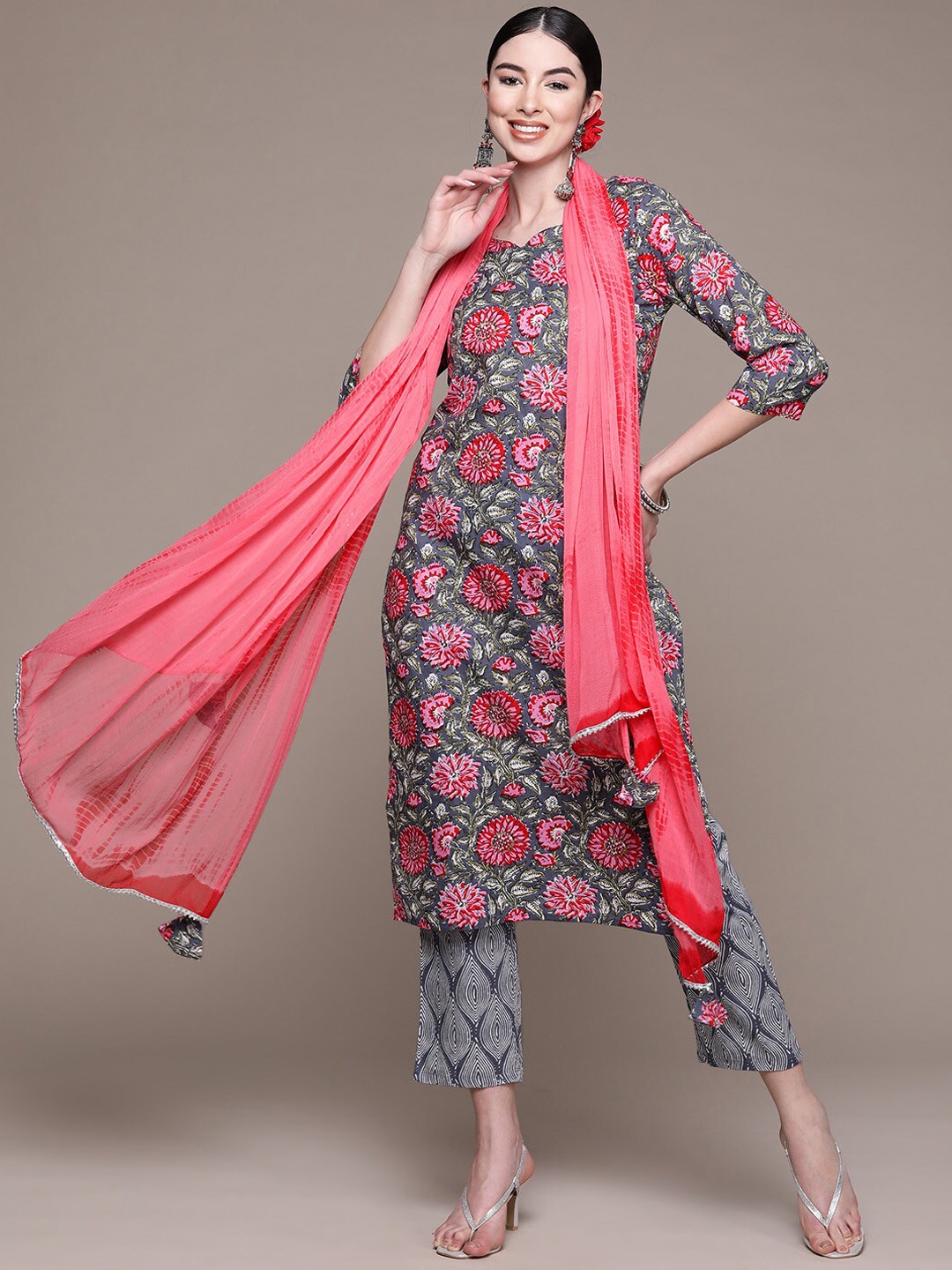

Anubhutee Women Floral Printed Pure Cotton Kurta With Trousers & Dupatta, Blue
