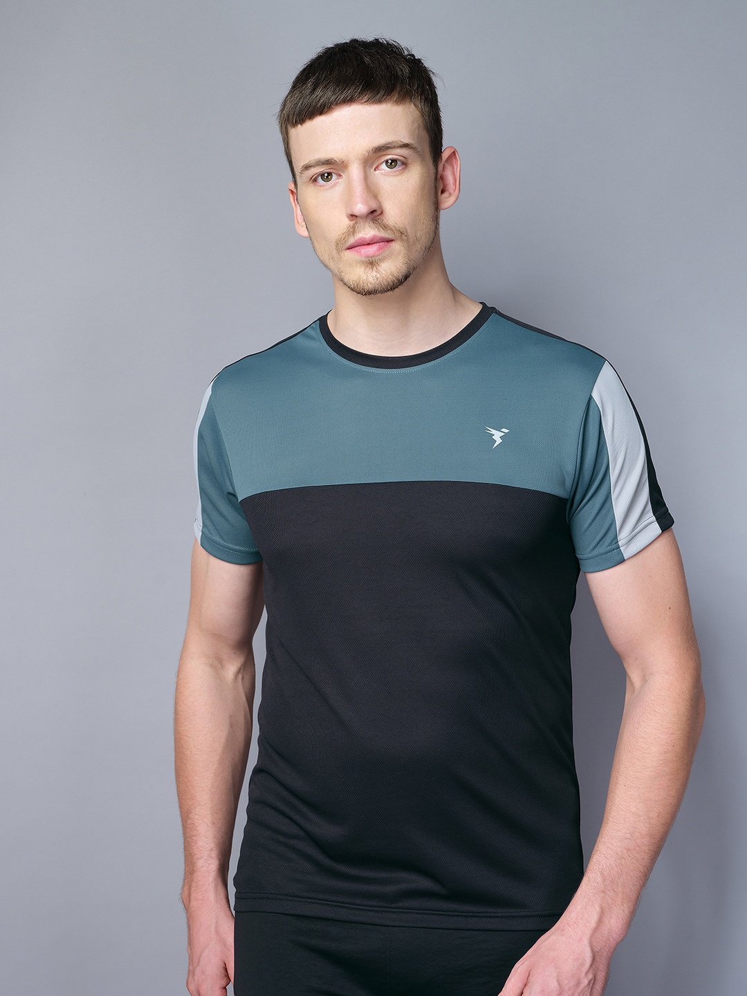 

Technosport Colourblocked Antimicrobial Slim Fit T-shirt, Green