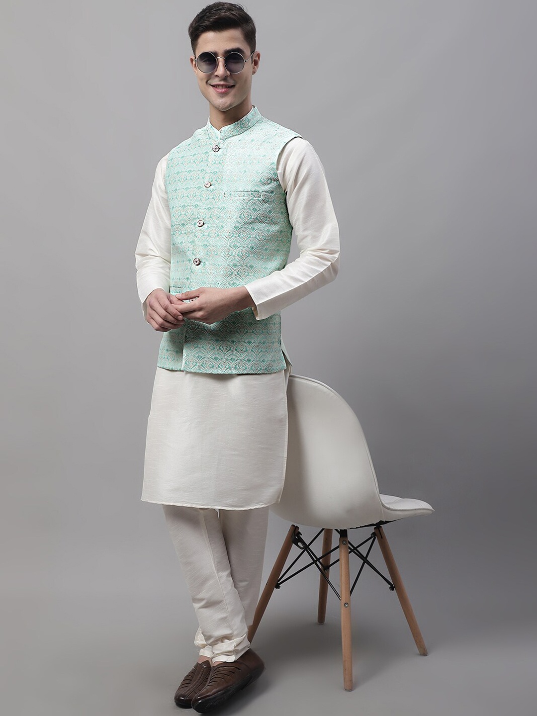 

Jompers Men Solid Dupion Silk Long sleeves Kurta & Churidar With Woven Design Nehru Jacket, Blue