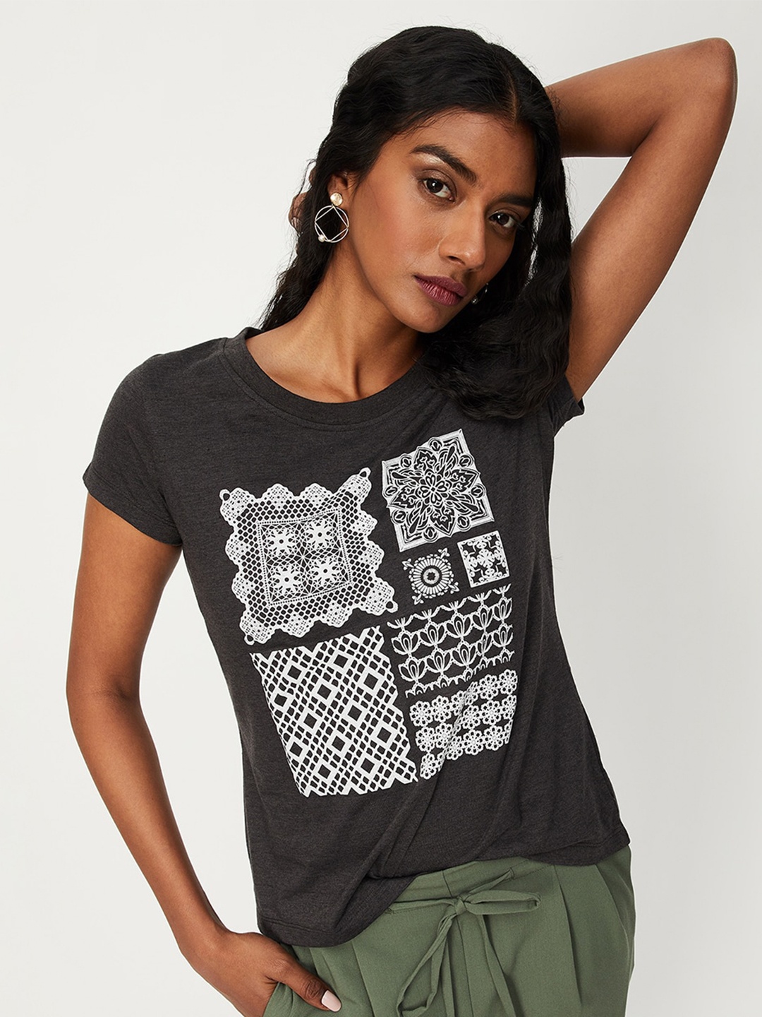 

max Women Graphi Printed Pure Cotton T-shirt, Charcoal