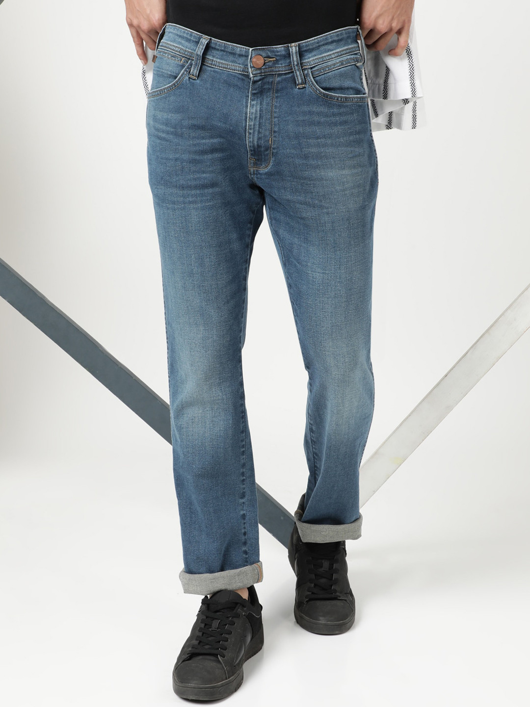 

Wrangler Men Millard Heavy Fade Regular Fit Jeans, Blue