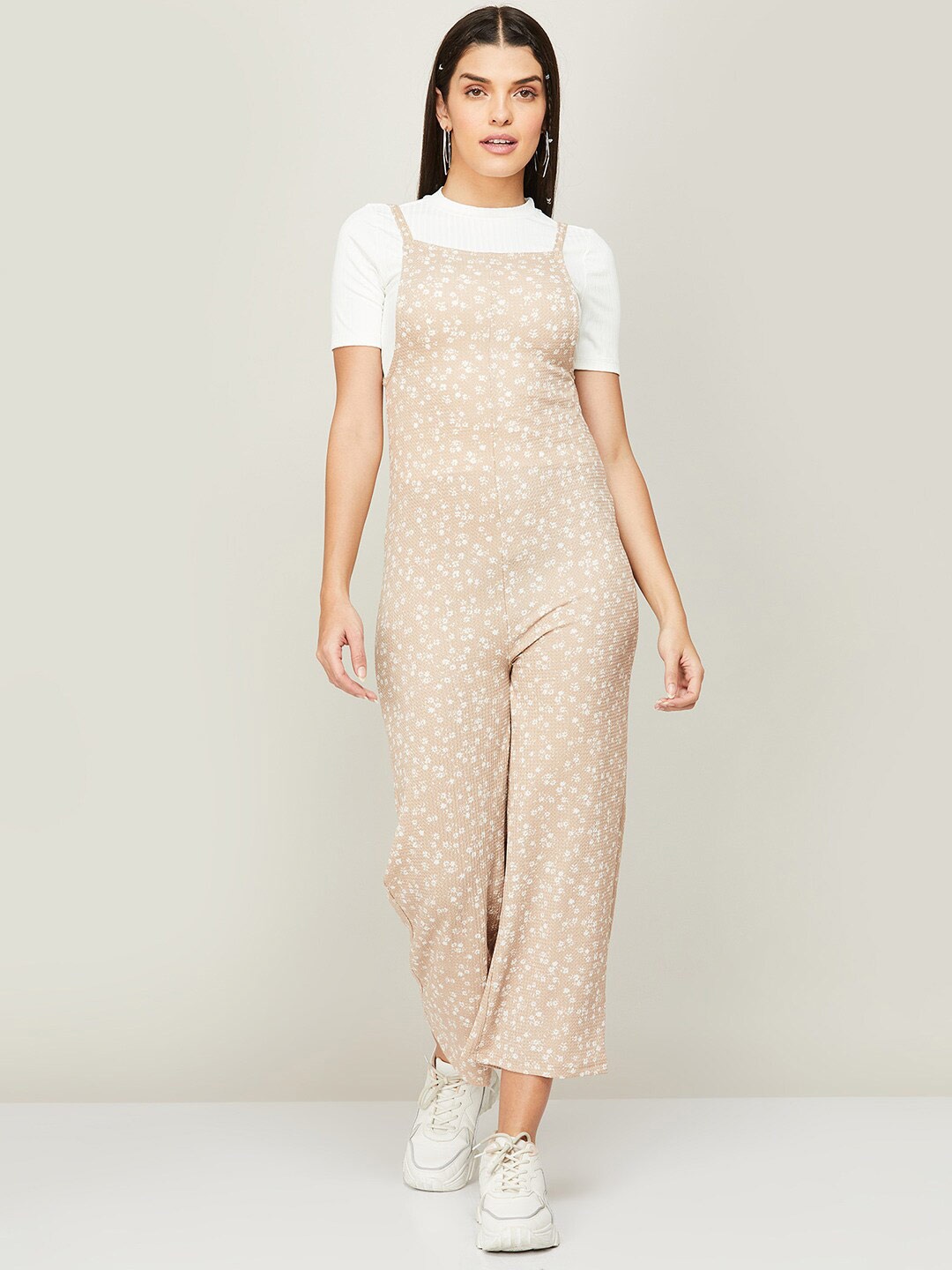 

Ginger by Lifestyle Women Floral Printed Dungaree, Beige