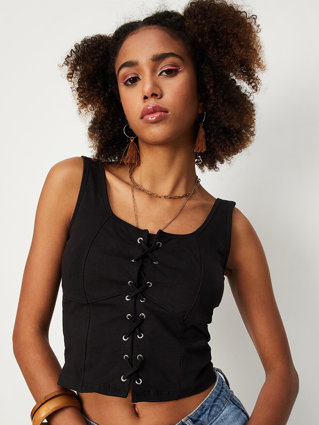 

max Tie-Up Fitted Crop Top, Black