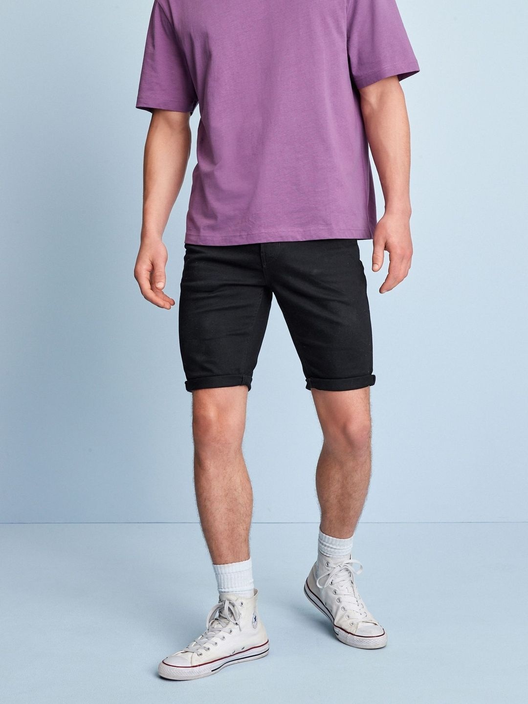 

NEXT Men Skinny Fit Mid-Rise Denim Shorts, Black