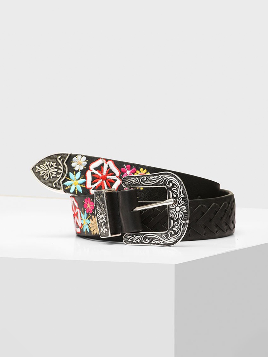 

TIGER MARRON Women Braided Embroidered Leather Belt, Black