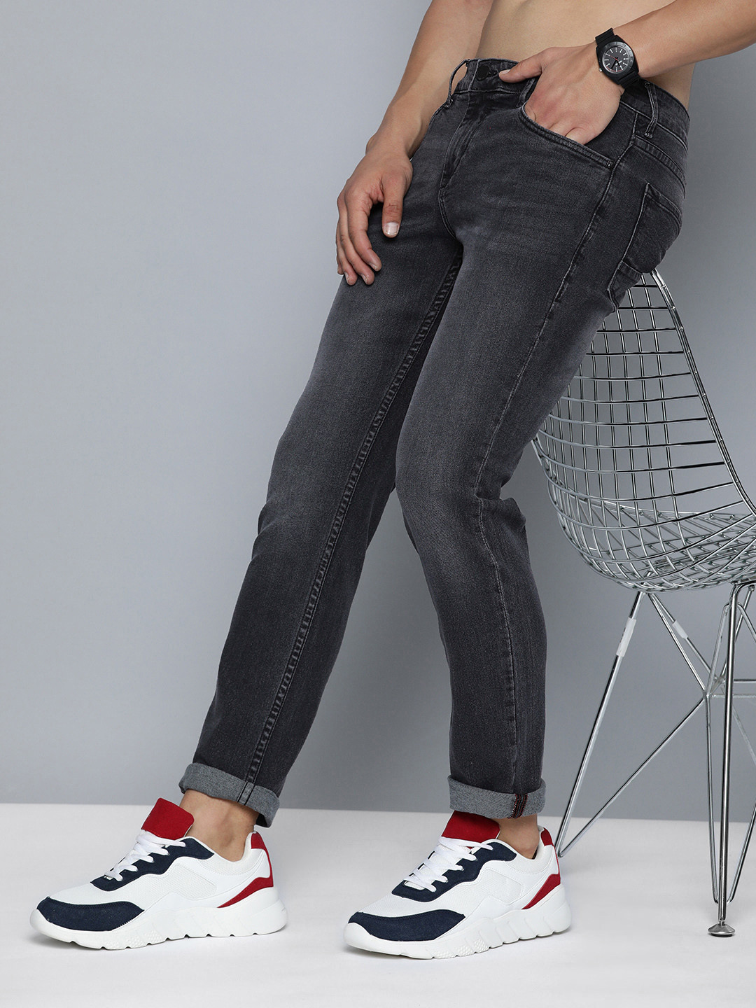 

HERE&NOW Men Slim Fit Light Fade Stretchable Mid Rise Jeans, Black