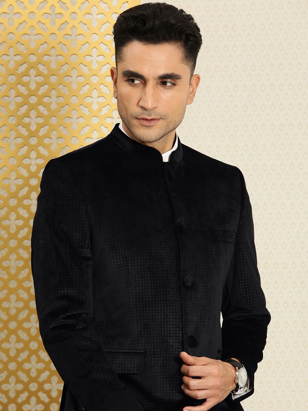 

House of Pataudi Jashn Mandarin Collar Velvet-Finish Bandhgala Blazer, Black