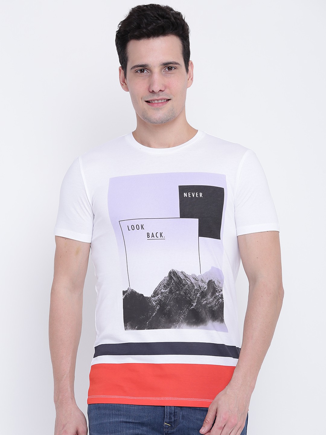 

United Colors of Benetton Men White Printed Round Neck T-shirt