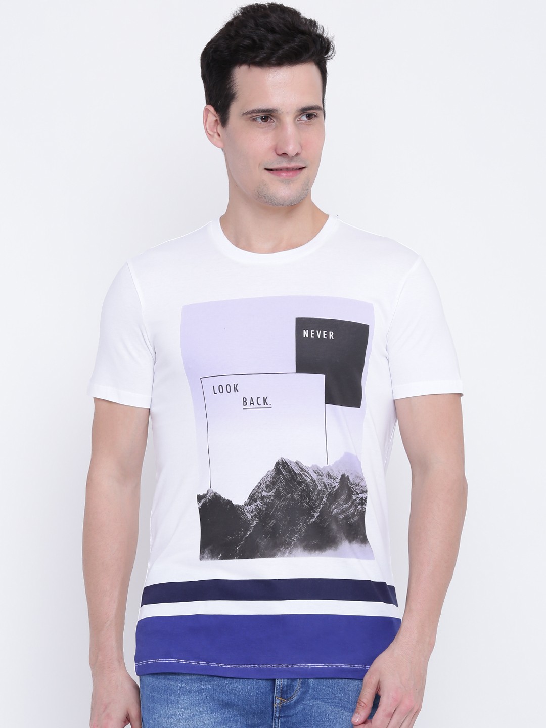 

United Colors of Benetton Men White Printed Round Neck T-shirt