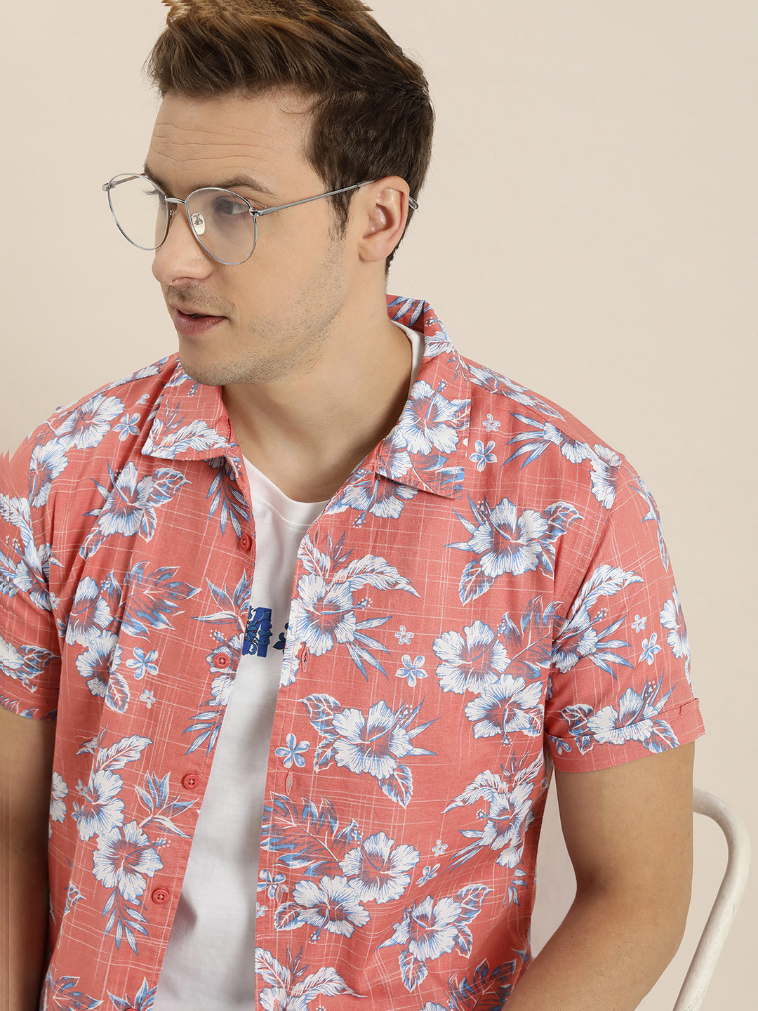 

Moda Rapido Men Pure Cotton Slim Fit Floral Opaque Striped Casual Shirt, Peach