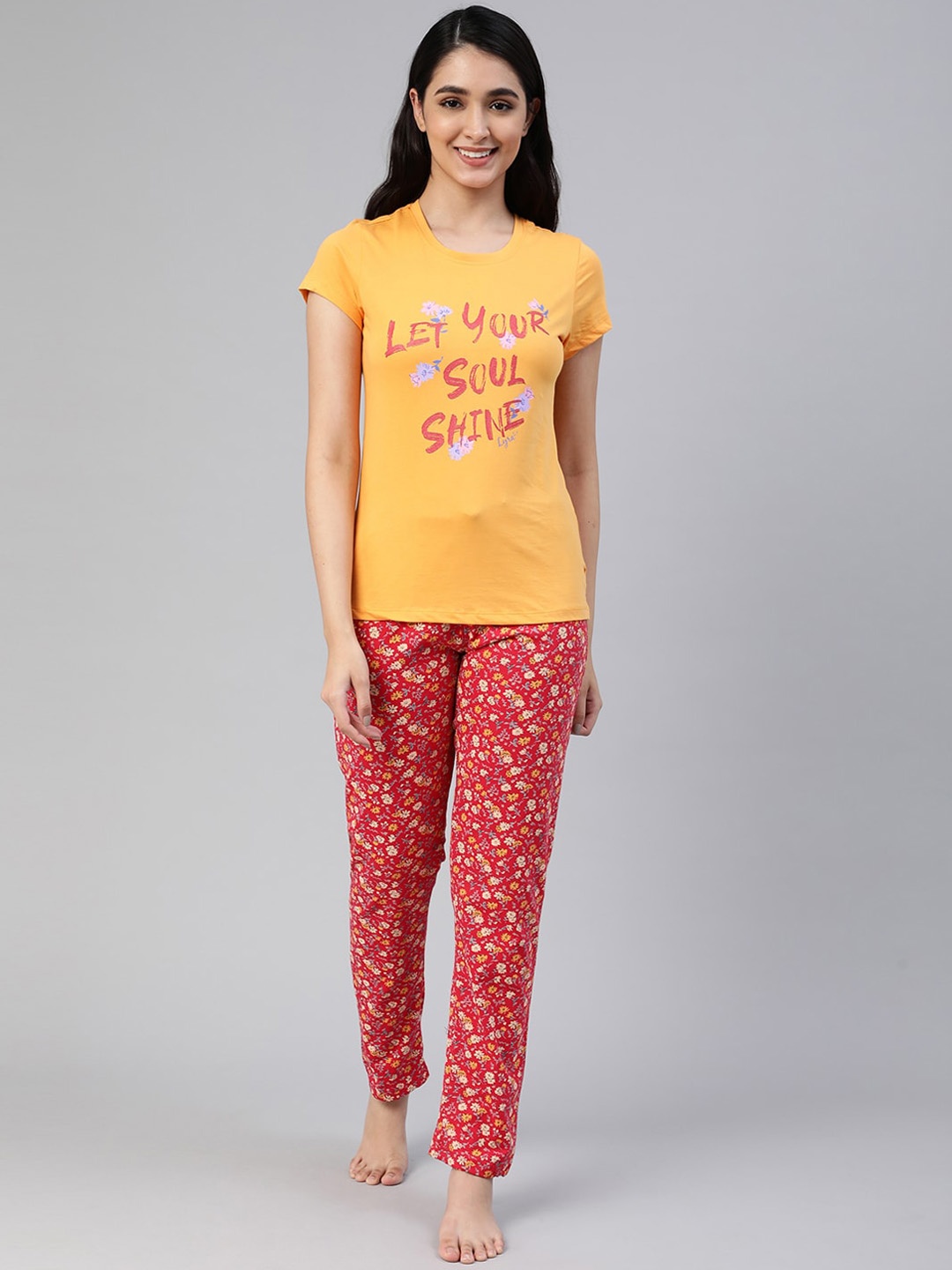 

LYRA Women Floral Printed Pure Cotton Night Suit, Yellow