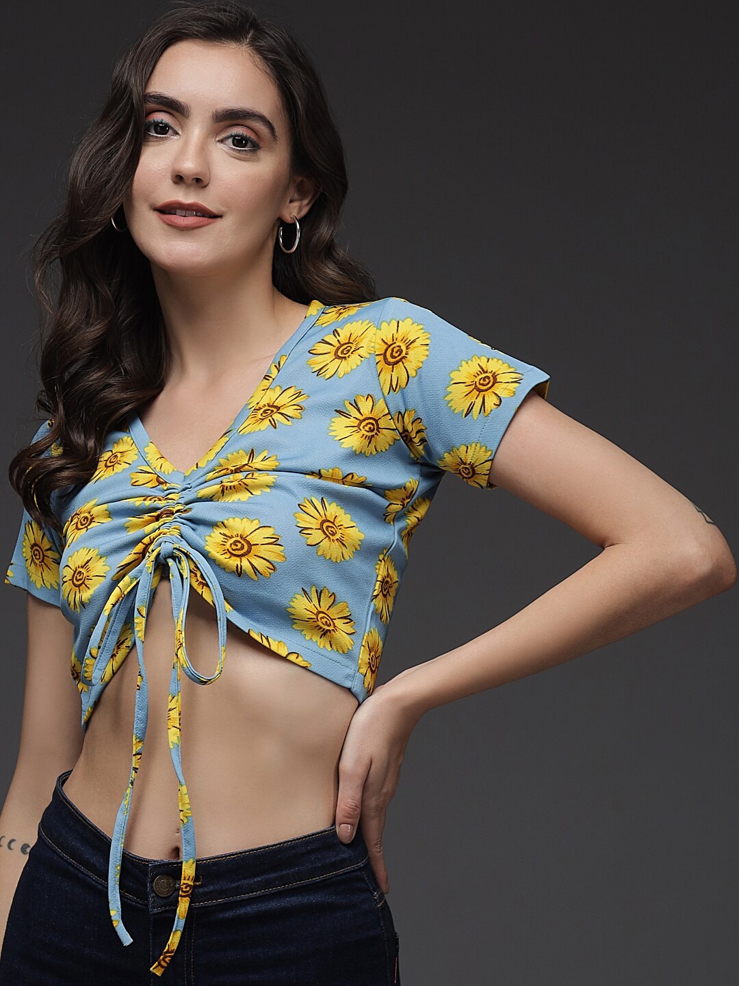 

Darzi Floral Print V-Neck Ruched Crop Top, Blue