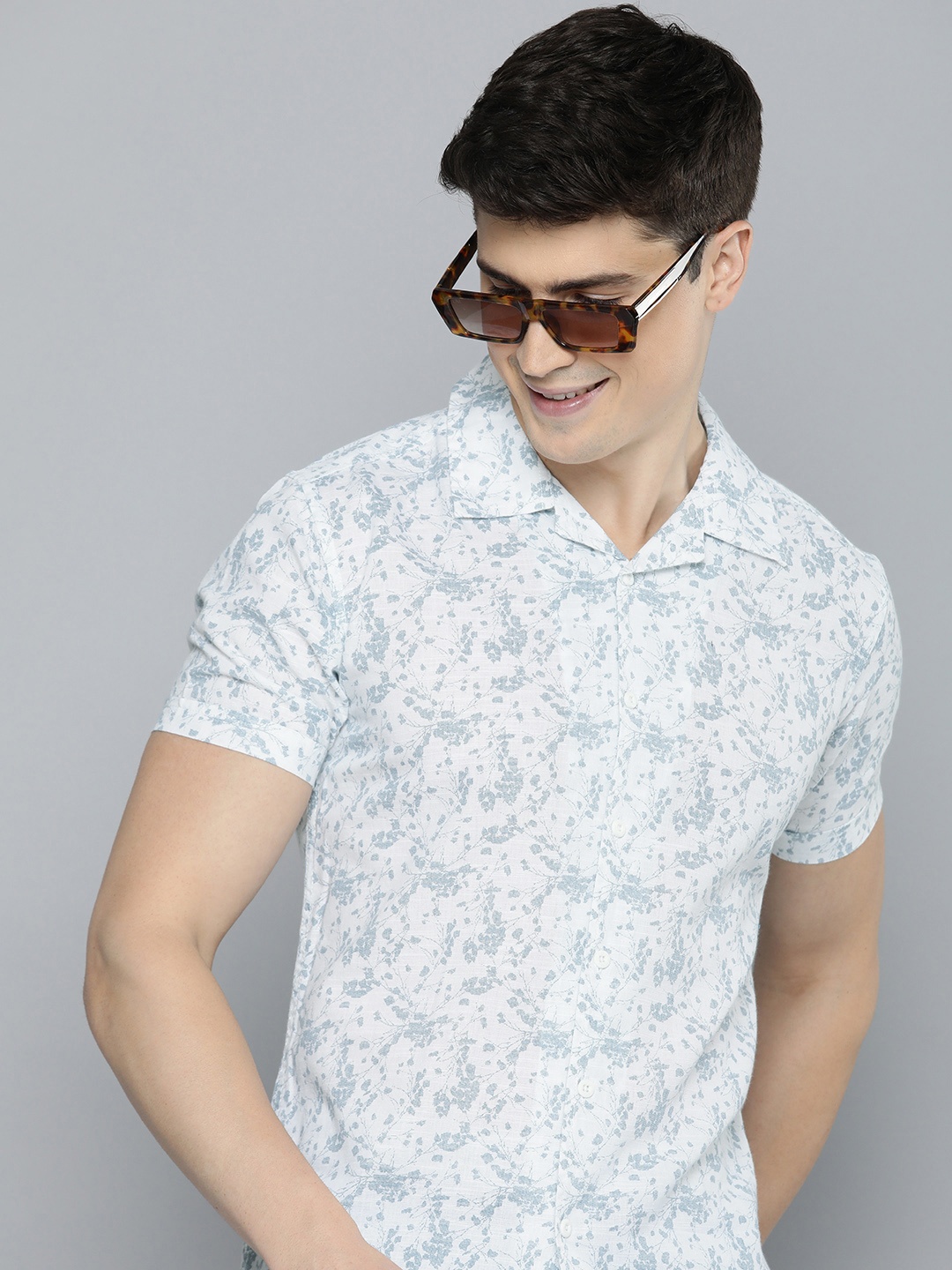 

HERE&NOW Men Pure Cotton Slim Fit Opaque Printed Casual Shirt, White