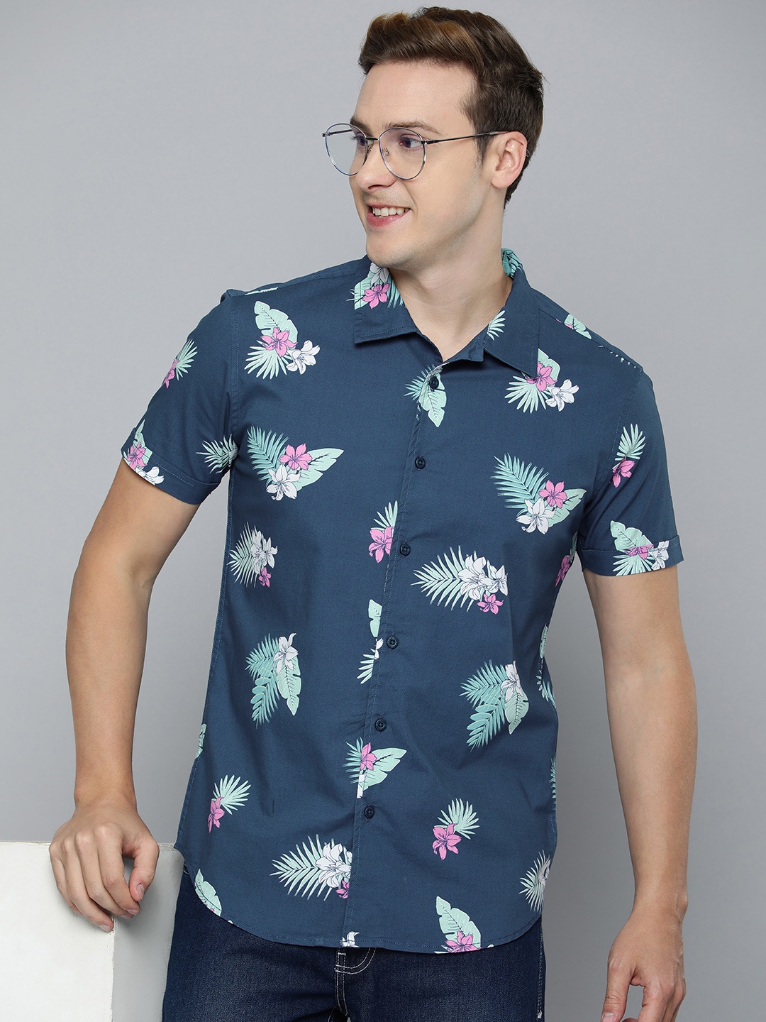 

HERE&NOW Men Slim Fit Floral Printed Casual Shirt, Navy blue