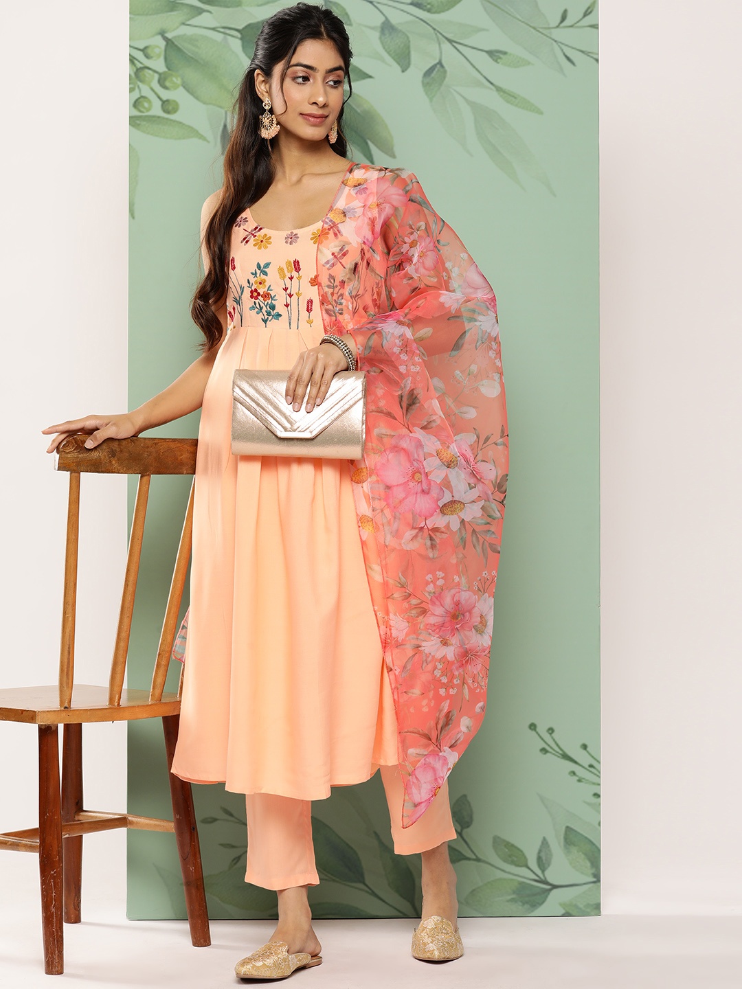 

HERE&NOW Women Floral Yoke Design Pleated Thread Work Kurta with Trousers & Dupatta, Peach