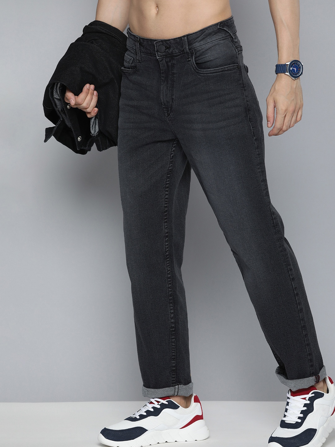 

HERE&NOW Men Mid Rise Light Fade Stretchable Jeans, Black