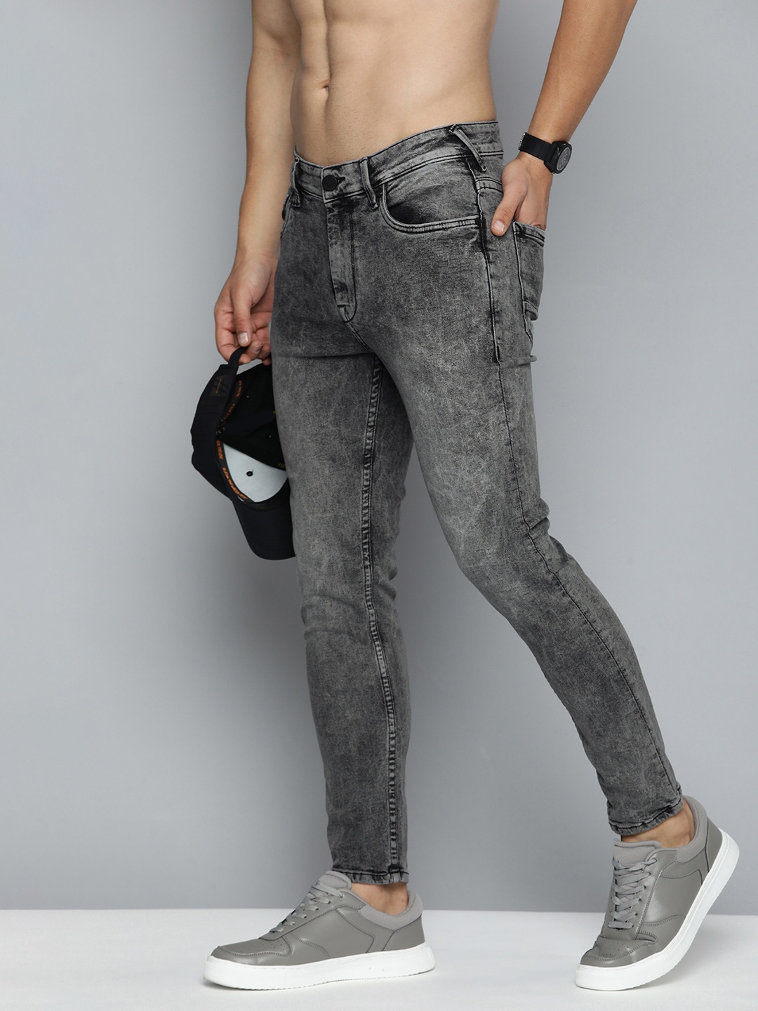 

HERE&NOW Men Tapered Fit Heavy Fade Acid Wash Stretchable Mid-Rise Jeans, Black