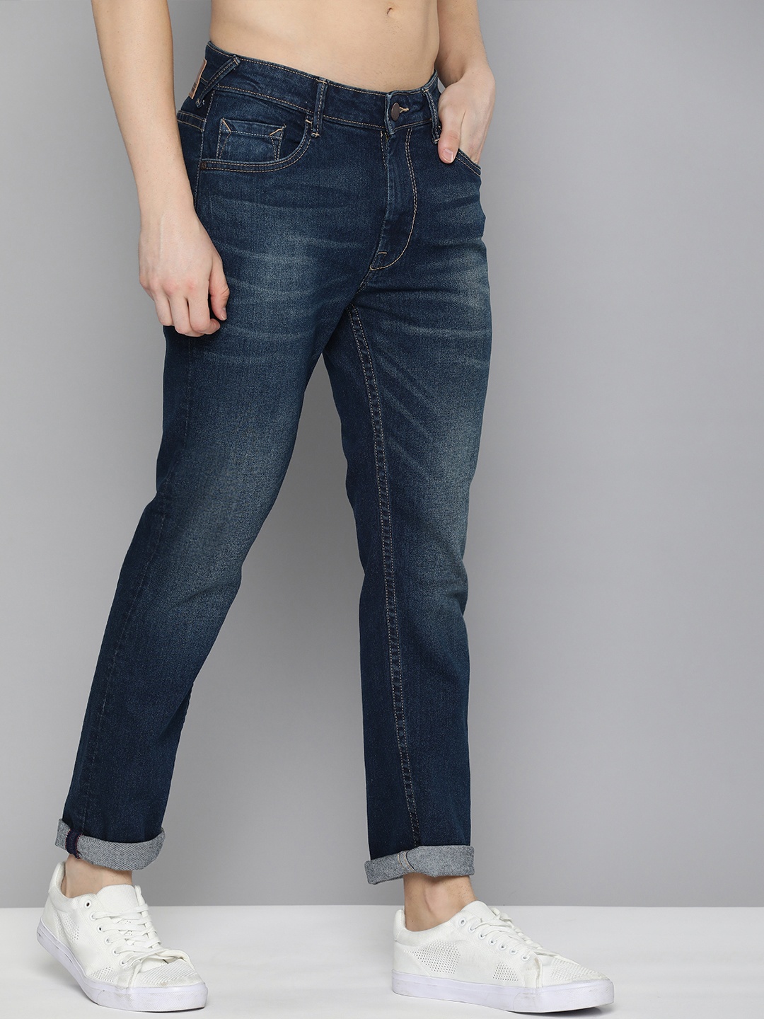 

HERE&NOW Men Slim Fit Light Fade Stretchable Mid-Rise Jeans, Blue