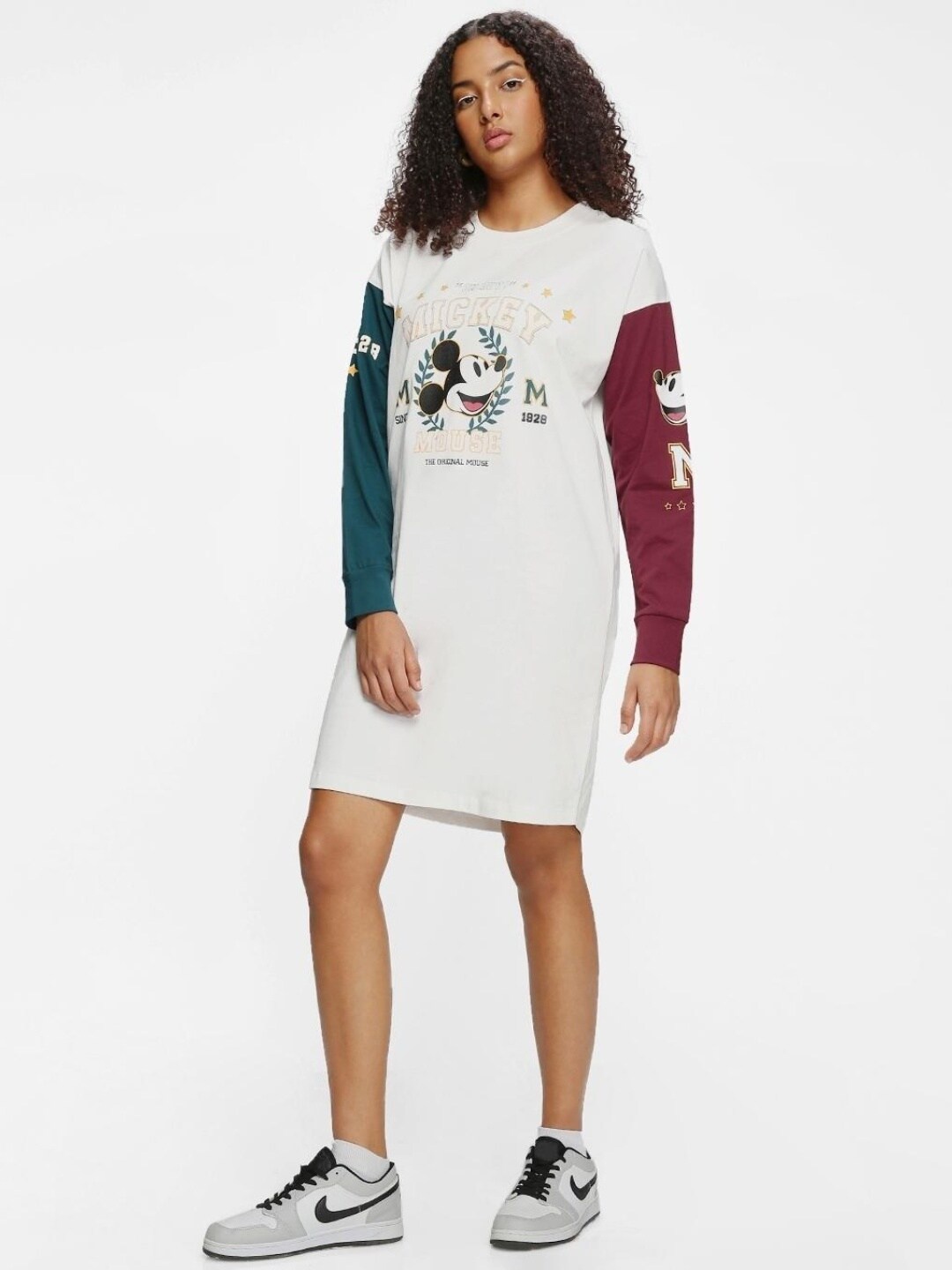 

Bewakoof Mickey Mouse Printed T-shirt Cotton Dress, White