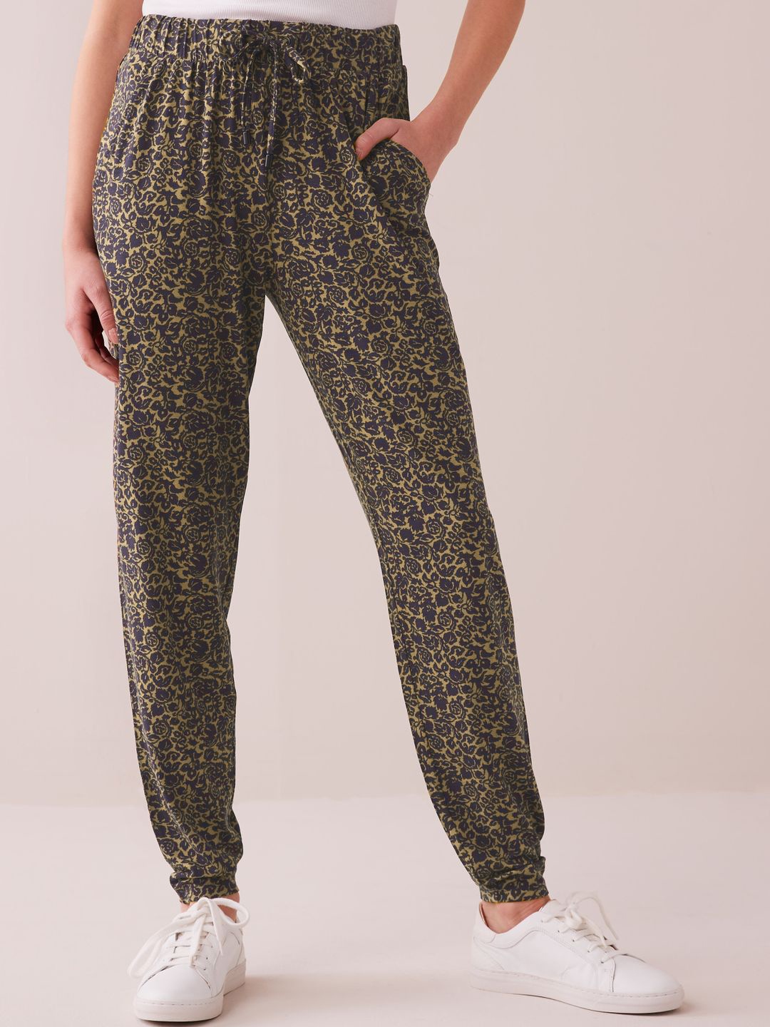 

NEXT Women Floral Printed Joggers, Navy blue