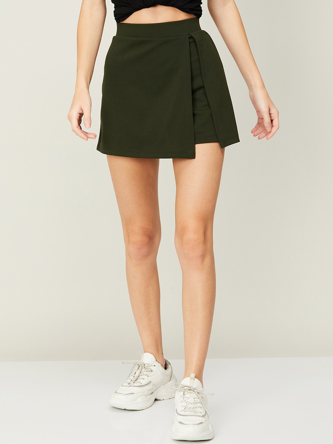 

Ginger by Lifestyle Mid Rise Front Slit Slim Fit Skorts, Olive