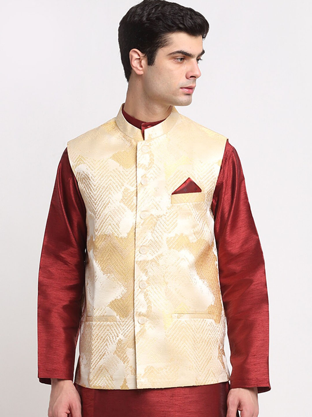

NEUDIS Men Jacquard Woven Design Dupion Silk Nehru Jacket, Beige