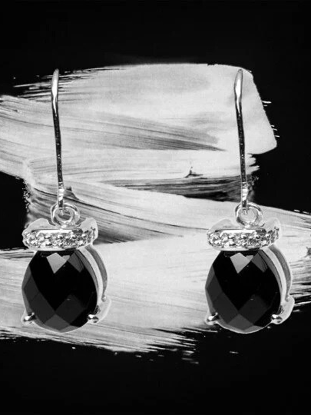 

HIFLYER JEWELS Sterling Silver Contemporary Drop Earrings, Black