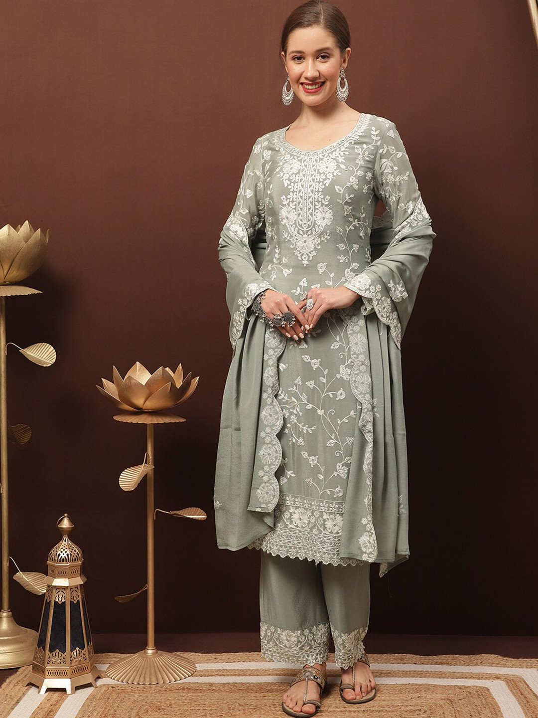 

Stylee LIFESTYLE Embroidered Silk Chiffon Unstitched Dress Material, Grey
