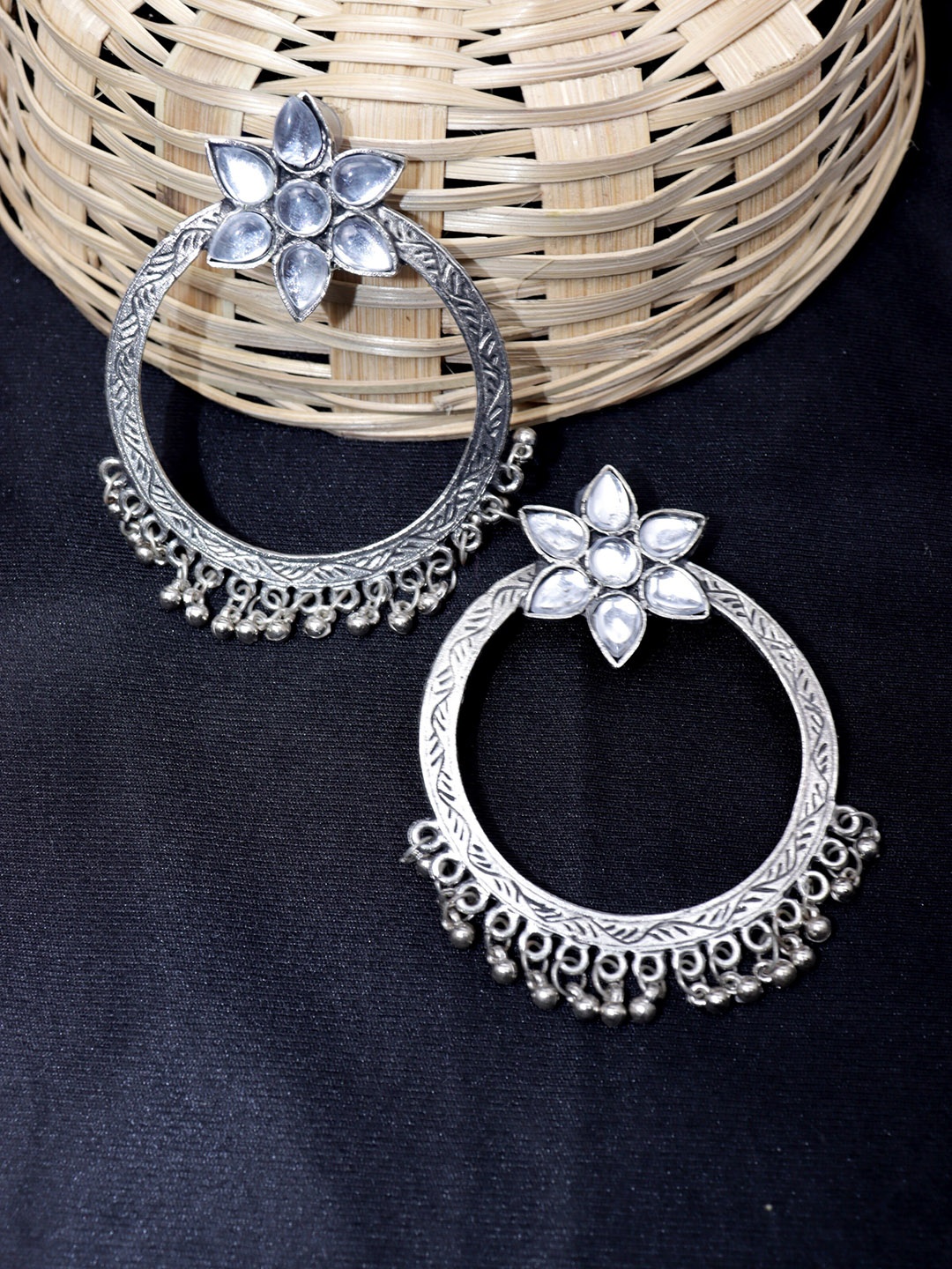 

VAGHBHATT Silver-Plated Contemporary Hoop Earrings