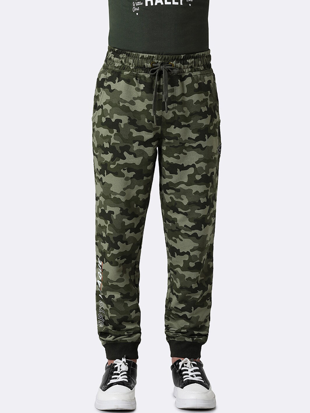 

Van Heusen Boys Camouflage Printed Joggers, Green