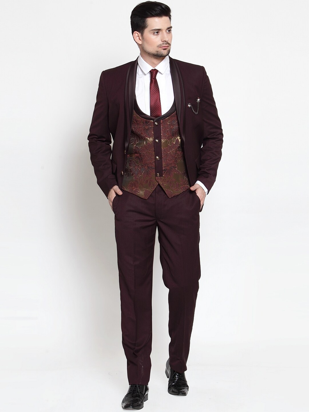

LUXURAZI Men Single-Breasted Slim-Fit Tuxedo 3-Piece Formal Suit, Maroon