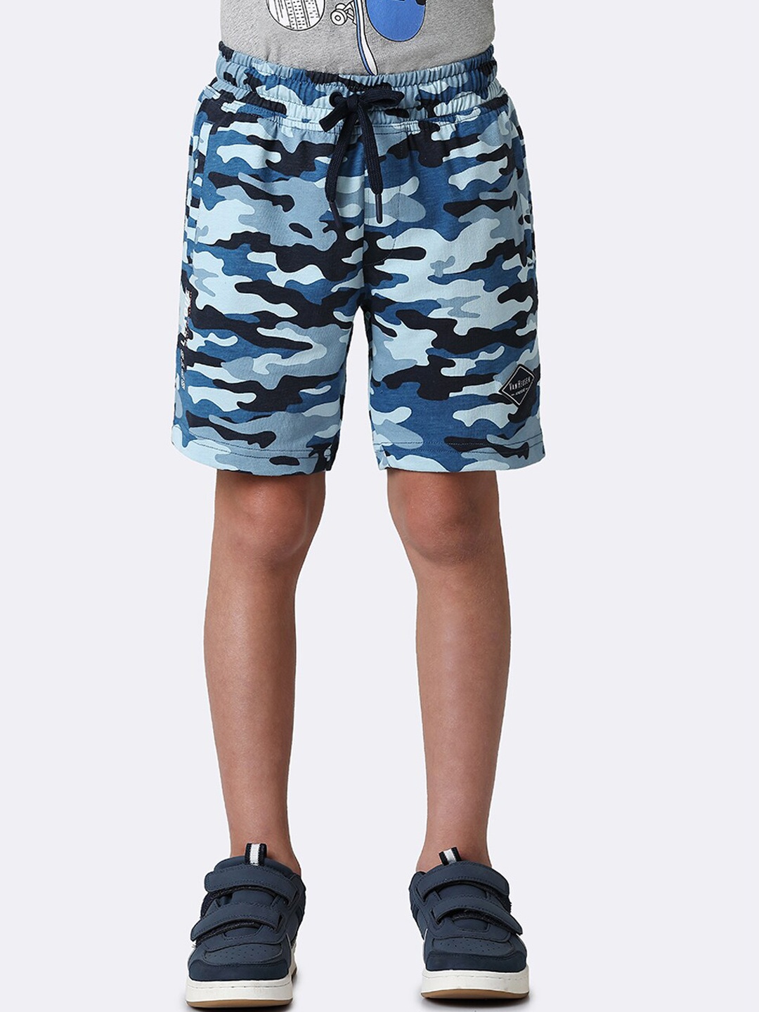 

Van Heusen Boys Camouflage Printed High-Rise Cotton Smart Tech Easy Stain Release Shorts, Blue