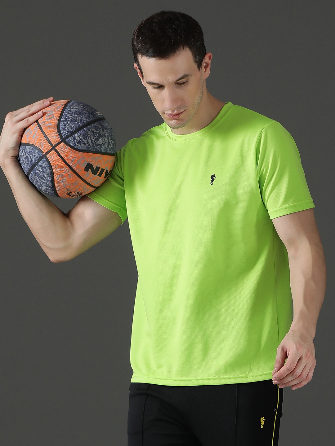 

EPPE Men Solid Dry Fit Round Neck Slim Fit Sports T-Shirt, Green