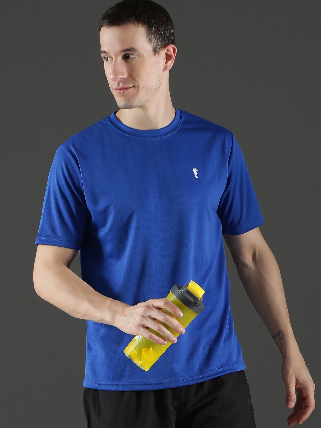 

EPPE Men Solid Dry Fit Round Neck Slim Fit Sports T-Shirt, Blue