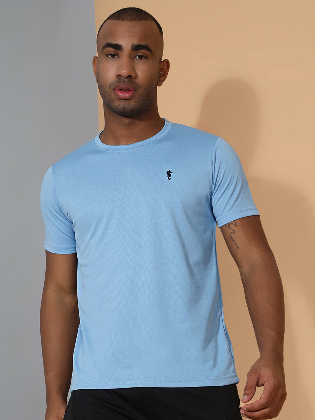 

EPPE Men Solid Dry Fit Round Neck Slim Fit Sports T-Shirt, Blue