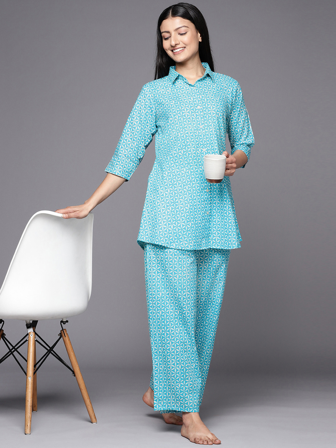 

Libas Printed Cotton Night suit, Turquoise blue