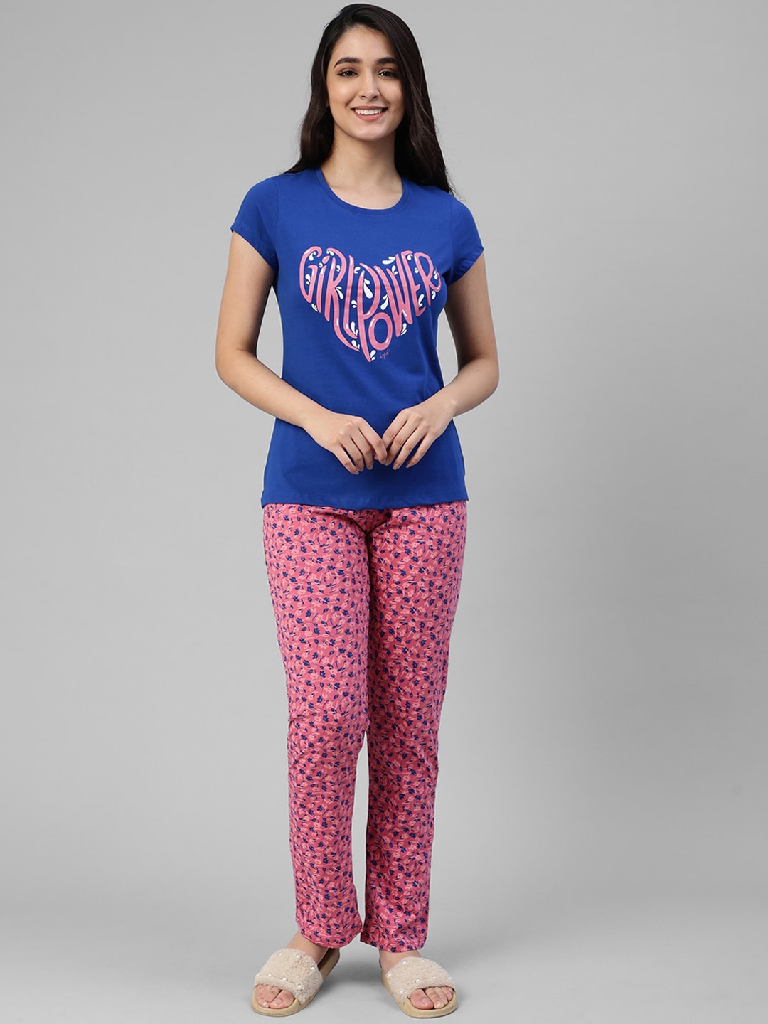 

LYRA Women Floral Printed Pure Cotton Night Suit, Blue