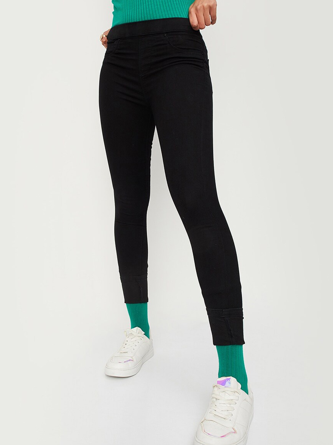 

max Women Stretchable Regular Fit Jeans, Black