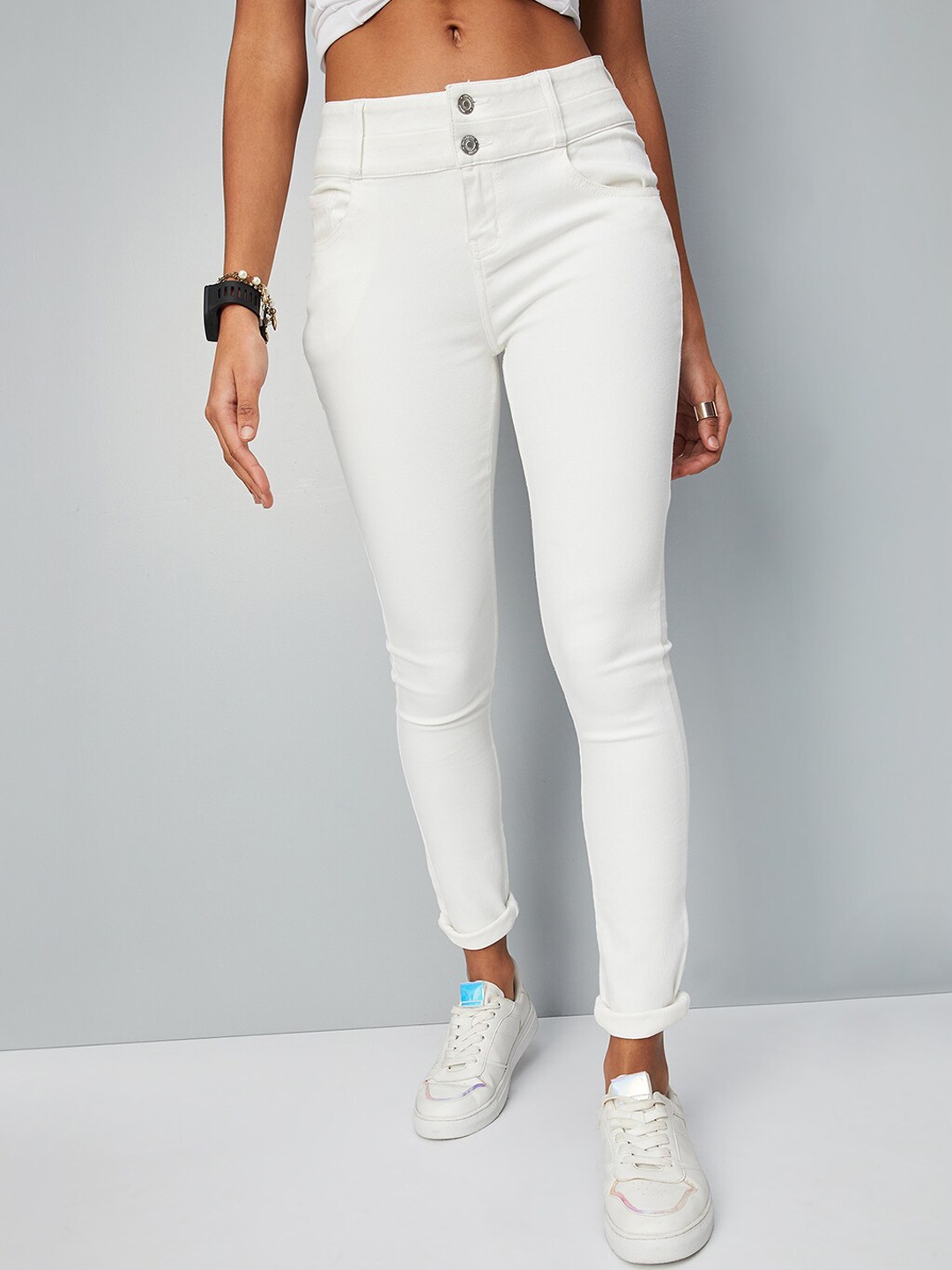 

max Women Clean Look Regular Fit Stretchable Jeans, White