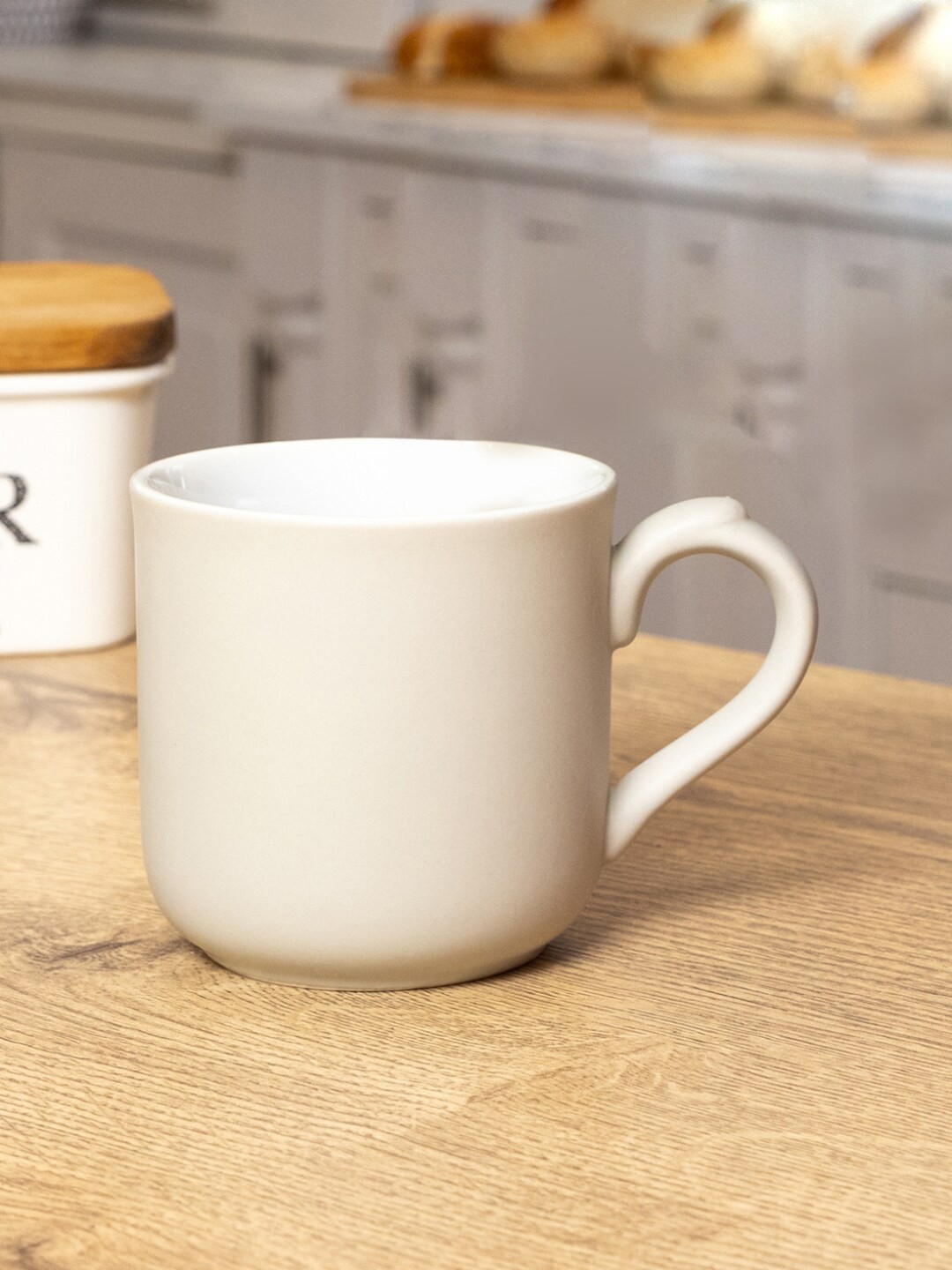 

London Pottery Off White Stoneware Glossy Mug-250ml