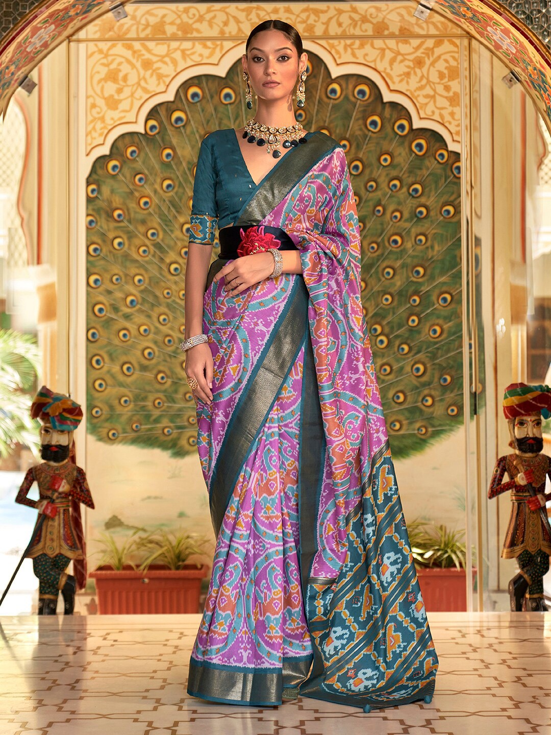 

Anouk Ethnic Motifs Zari Silk Blend Patola Saree, Mauve
