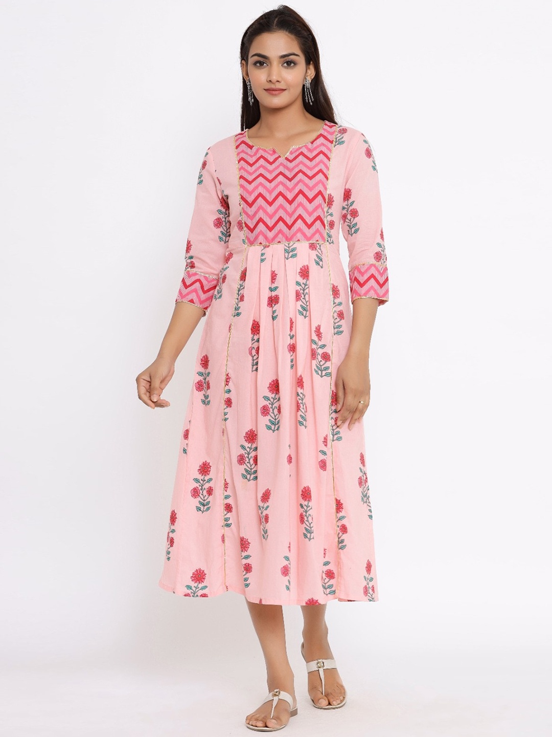 

FABRIC FITOOR Women Pink Chevron Printed Thread Work Floral Anarkali Kurta