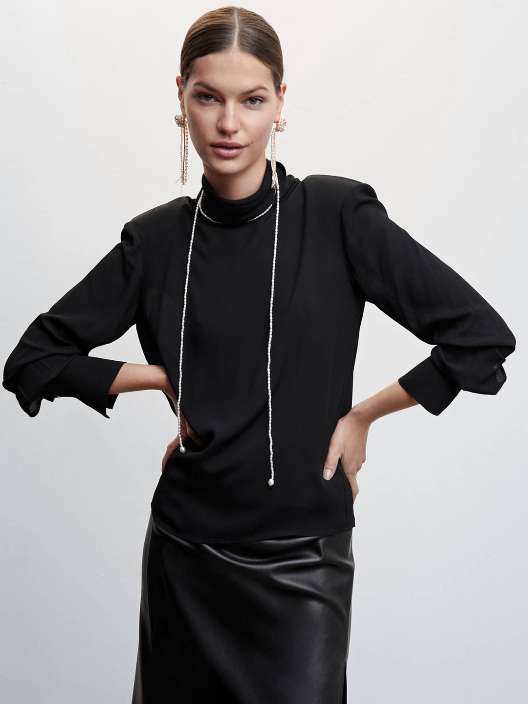 

MANGO Solid Sustainable Top, Black