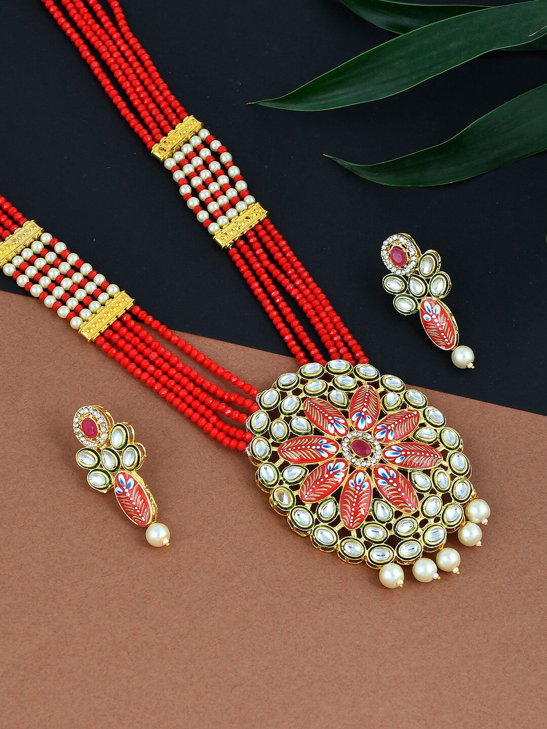 

Silvermerc Designs Gold-Plated Kundan Studded & Beaded Jewellery Set