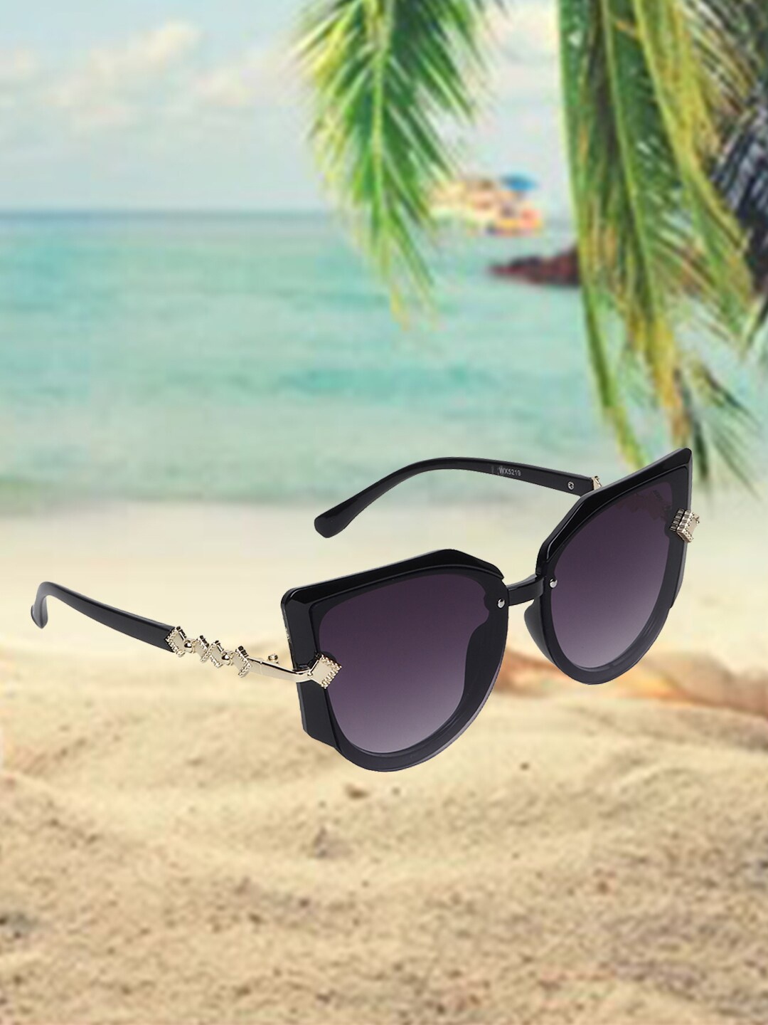 

CELEBRITY SUNGLASSES Lens & Square Sunglasses with UV Protected Lens, Black