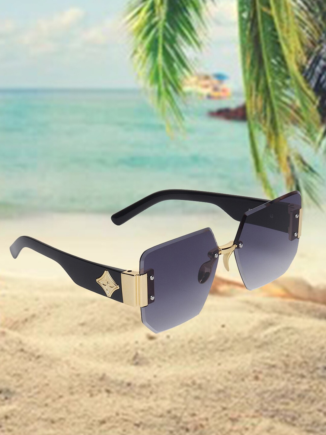 

CELEBRITY SUNGLASSES Lens & Square Sunglasses With UV Protected Lens CLSG-619-08, Black