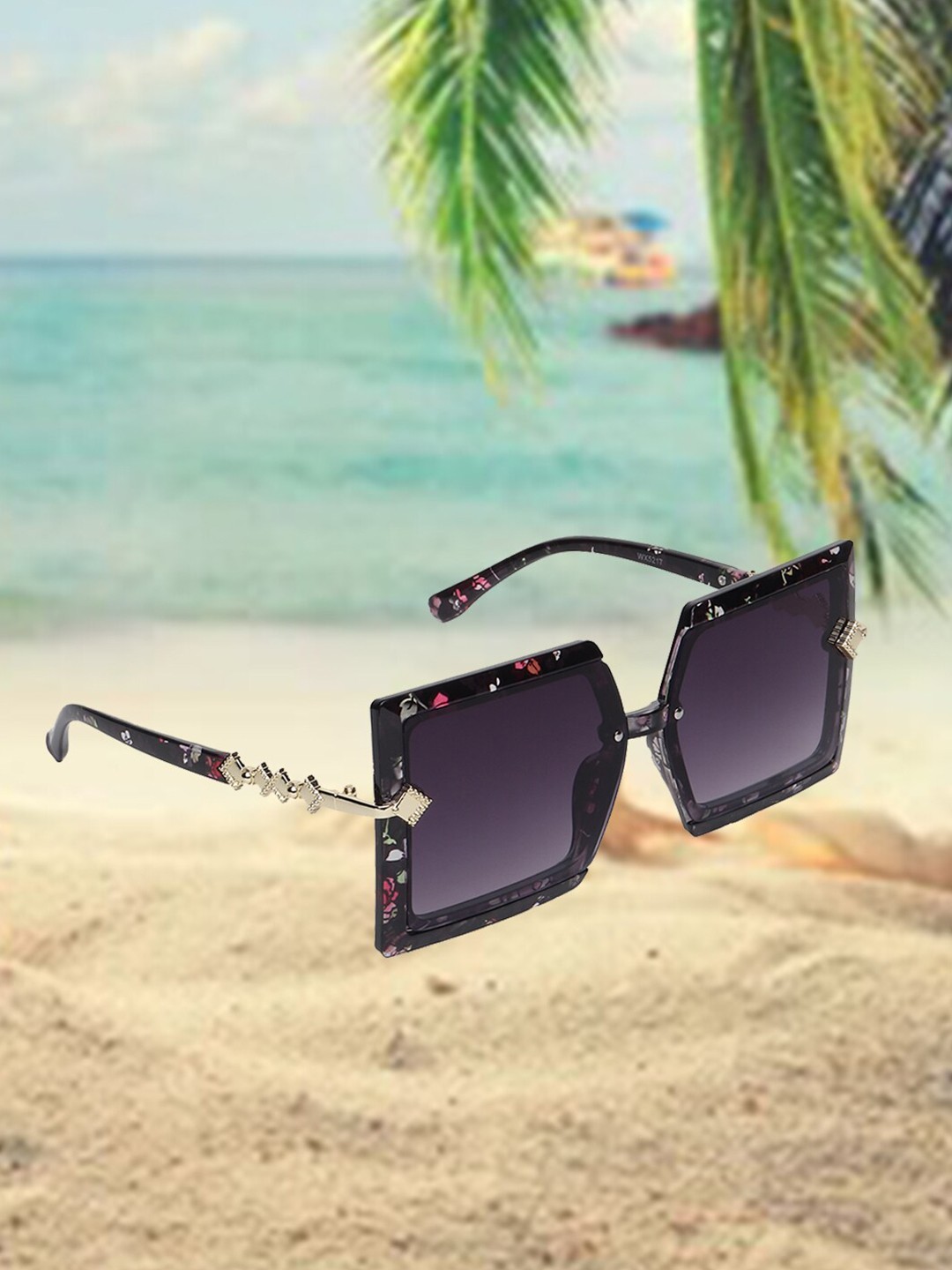 

CELEBRITY SUNGLASSES Lens & Square Sunglasses with UV Protected Lens, Black
